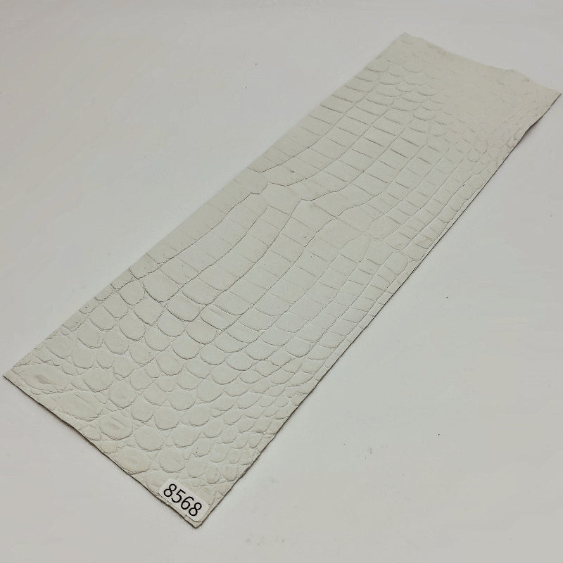 ワニ革/ナイルクロコ【33×11cm/0.8mm】染色用下地革/ハギレ付/特Sランク/w8568