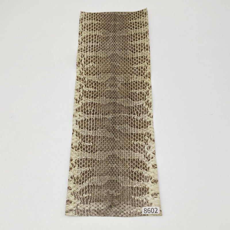 ヘビ革/ウォータースネーク【33×11cm/0.2mm】ナチュラル/ツヤ強/Sランク/h8602