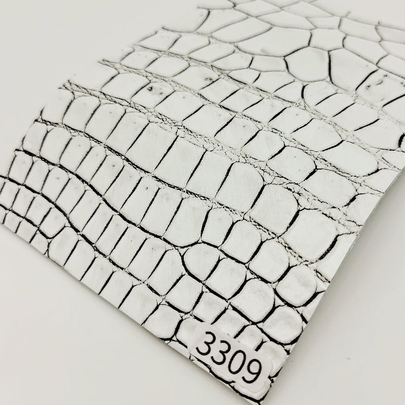 ワニ革/クロコダイル【ハガキ/1.2mm】谷黒ホワイト/Cランク/w3309