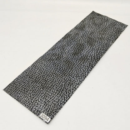 サメ革【33×11cm/0.8mm】白×黒グラデーション/Sランク/s3094