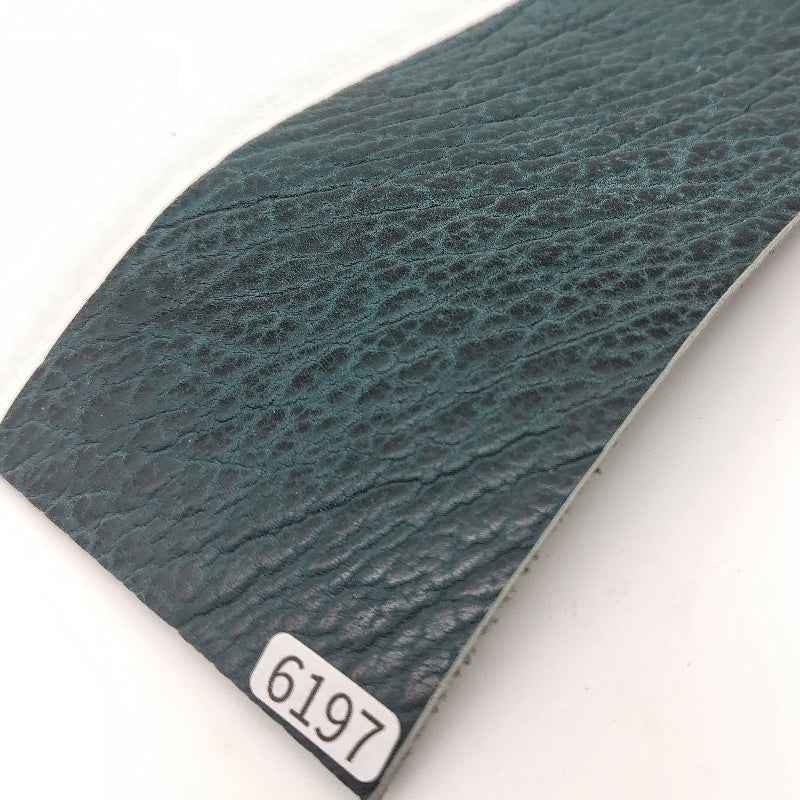 アザラシ革【8×21cm/2.4mm】ダークグリーン/ツヤ中/Sランク/a6197