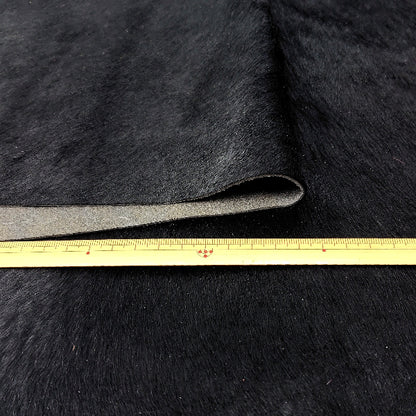 牛毛皮【大ハギレ合計20デシ/1.3mm】ブラック/gf-01