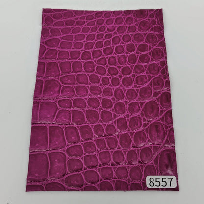 ワニ革/ナイルクロコ【ハガキ/0.9mm】ラズベリー/ツヤ強/Sランク/w8557