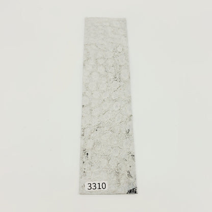 ワニ革/クロコダイル【5×21cm/1.2mm】谷黒ホワイト/Sランク/w3310