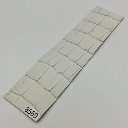 ワニ革/ナイルクロコ【5×21cm/1.5mm】染色用下地革/ハギレ付/Aランク/w8569