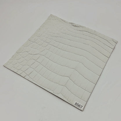 ワニ革/ナイルクロコ【21×21cm/1.5mm】染色用下地革/ハギレ付/Sランク/w8567