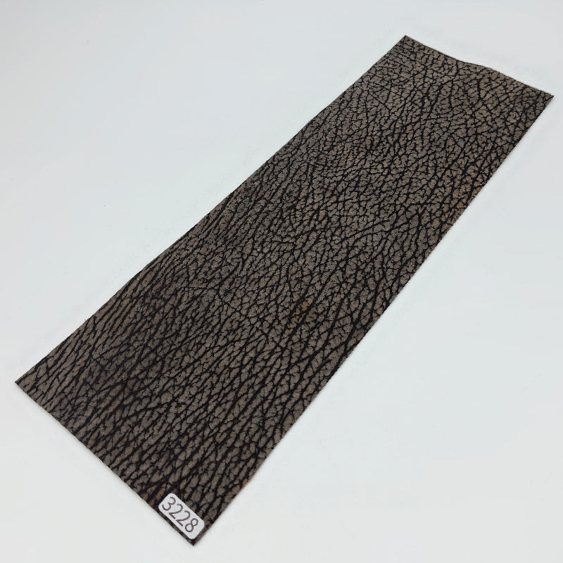 サメ革【33×11cm/0.7mm】チャコール/デニム調加工/Sランク/s3228