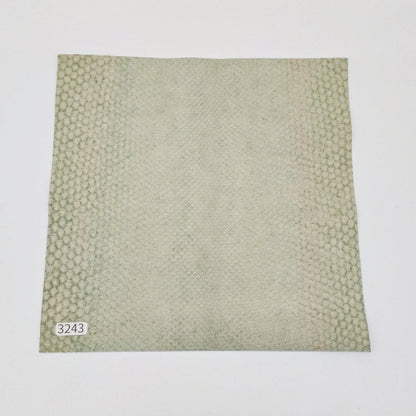 ヘビ革/ボア【21×21cm/0.3mm】デニム調ペールホワイト/Aランク/h3243