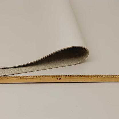 牛革【大ハギレ合計20デシ/1.5mm】アイボリー/gt-253