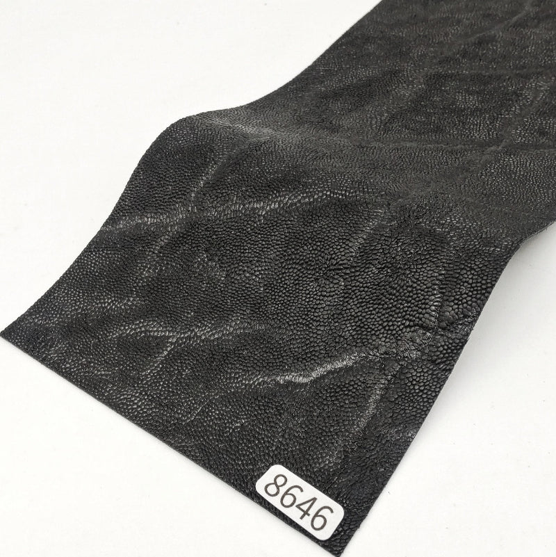 ゾウ革【31×10.5cm/0.7mm】ブラック/ツヤ弱/Sランク/z8646