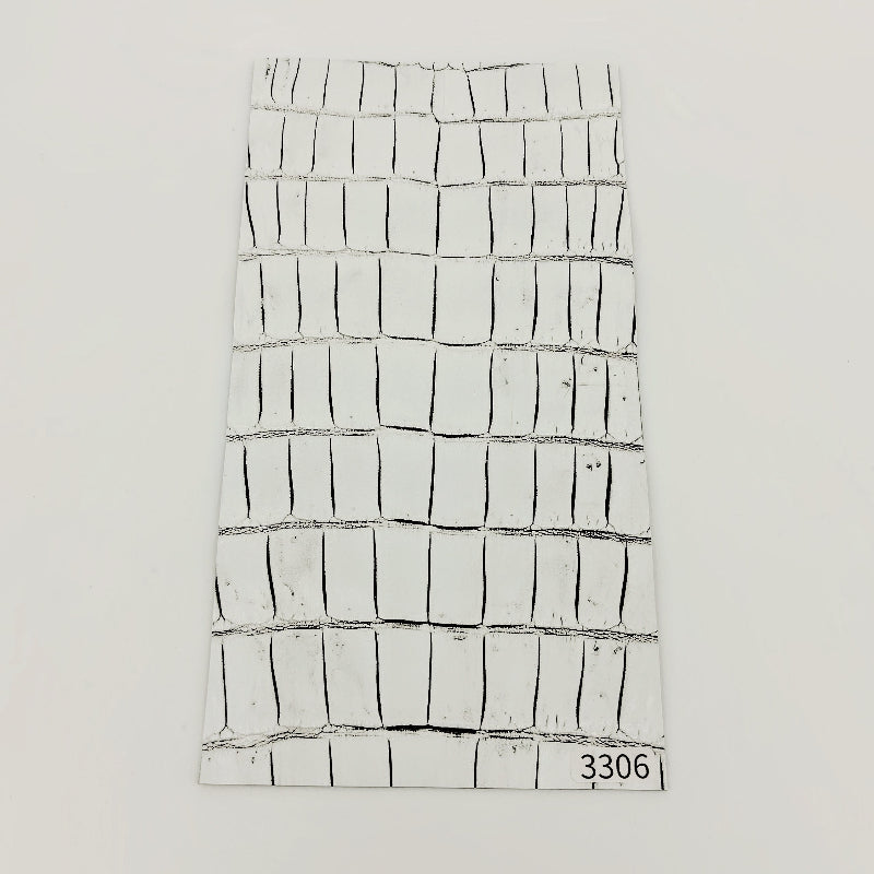 ワニ革/クロコダイル【11×21cm/1.2mm】谷黒ホワイト/Bランク/w3306