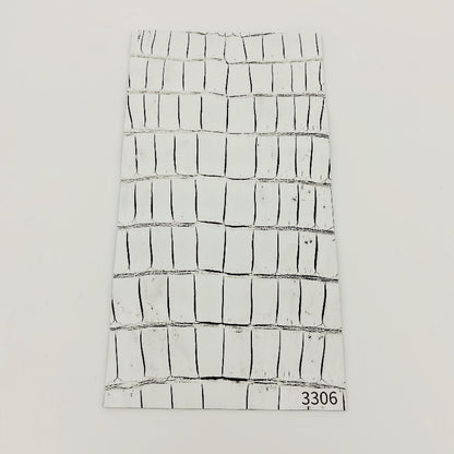 ワニ革/クロコダイル【11×21cm/1.2mm】谷黒ホワイト/Bランク/w3306