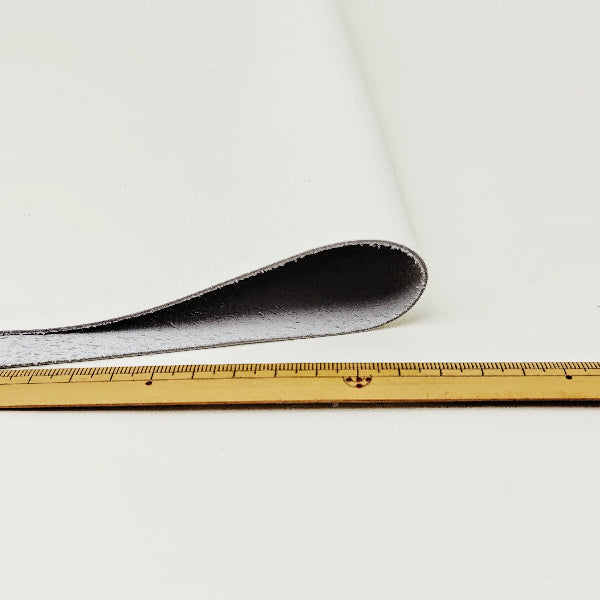 牛革【大ハギレ合計20デシ/1.2mm】アイボリー/gt-343