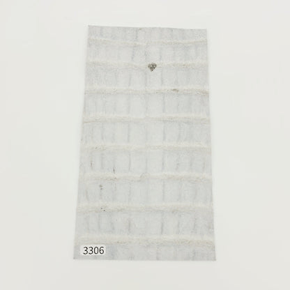 ワニ革/クロコダイル【11×21cm/1.2mm】谷黒ホワイト/Bランク/w3306