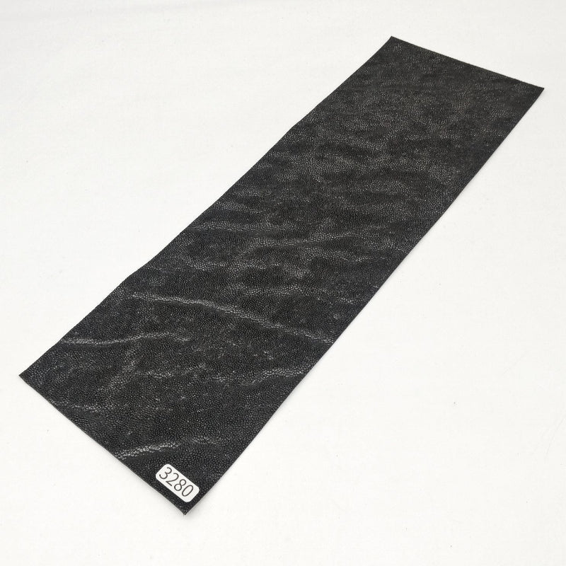 ゾウ革【33×11cm/0.7mm】ブラック/ツヤ弱/Sランク/z3280