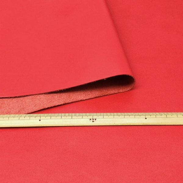 牛革【大ハギレ1枚20デシ/0.8mm】ターキーレッド/gt-266