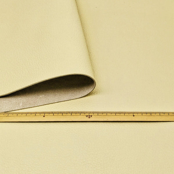 牛革【大ハギレ合計20デシ/1.1mm】クリームベージュ/gt-208
