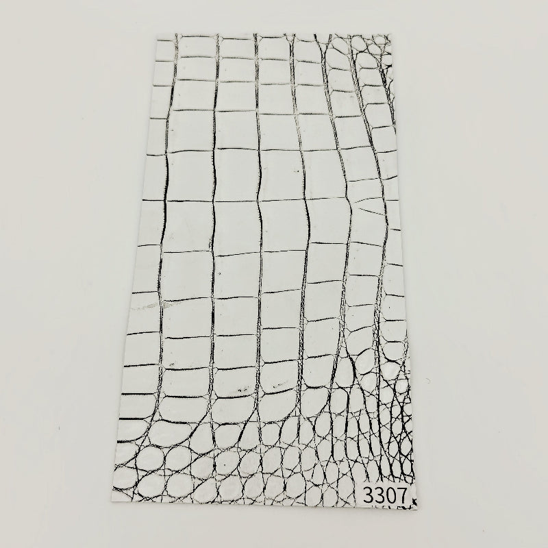 ワニ革/クロコダイル【11×21cm/1.2mm】谷黒ホワイト/Cランク/w3307