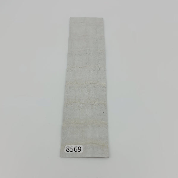 ワニ革/ナイルクロコ【5×21cm/1.5mm】染色用下地革/ハギレ付/Aランク/w8569
