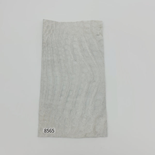 ワニ革/ナイルクロコ【11×21cm/1.5mm】染色用下地革/ハギレ付/Sランク/w8565
