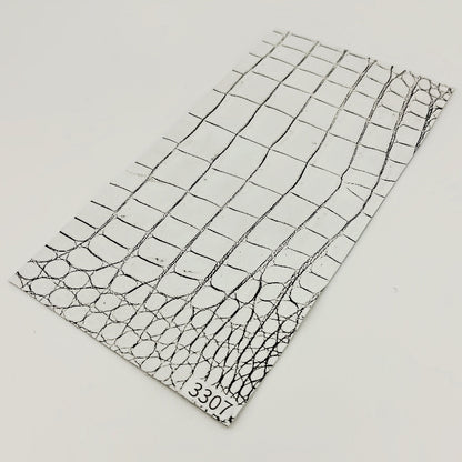 ワニ革/クロコダイル【11×21cm/1.2mm】谷黒ホワイト/Cランク/w3307