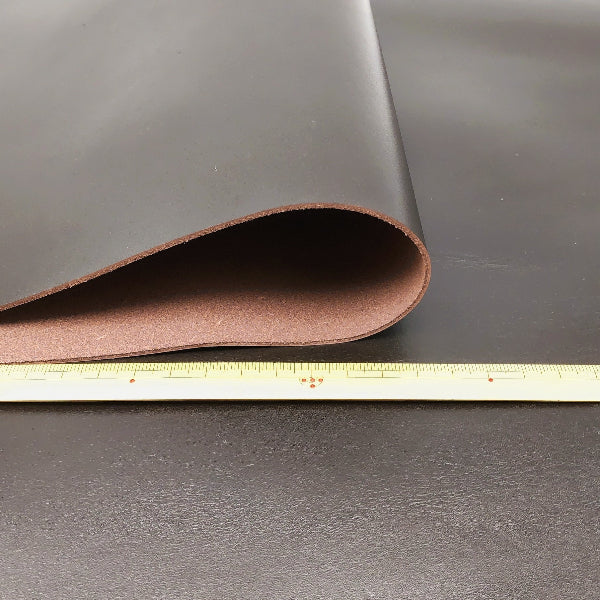 牛タンニン革【大ハギレ1枚20デシ/1.7mm】ダークブラウン/gt-401